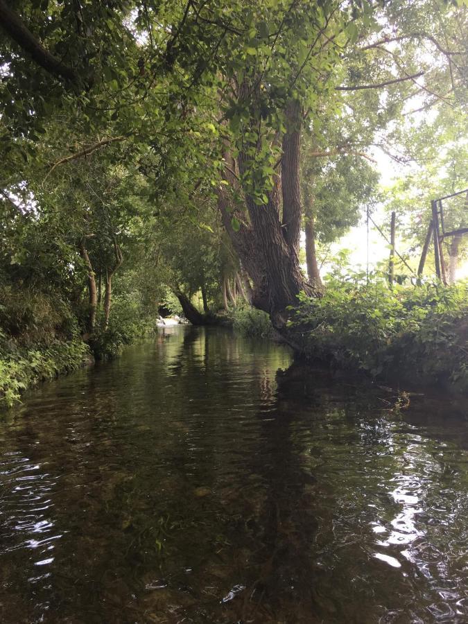 Saint-Jean-dʼAngély Camping Val De Boutonne酒店 外观 照片