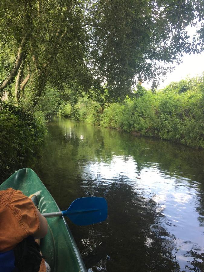 Saint-Jean-dʼAngély Camping Val De Boutonne酒店 外观 照片